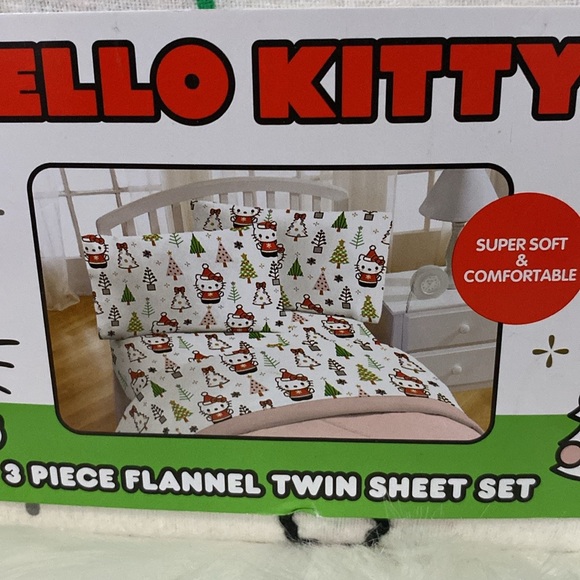 Hello Kitty Holiday Cotton Flannel Twin Sheet Set NWT - Picture 3 of 4